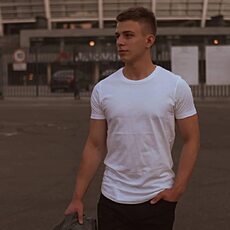 Антон, 28, Струнино