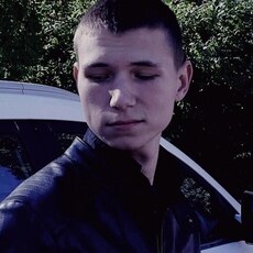 Харитон, 23, Алатырь