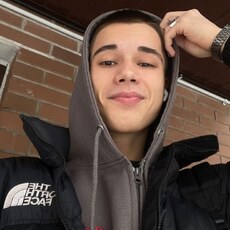 Анатолий, 25, Наволоки