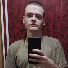 Миша, 22, Новокубанск