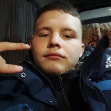Алексей, 20, Кременная