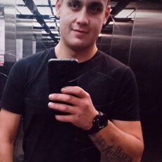 Лаврик, 27, Реж