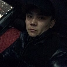Вадим, 34, Суворов