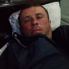 Валентин, 38, Сланцы