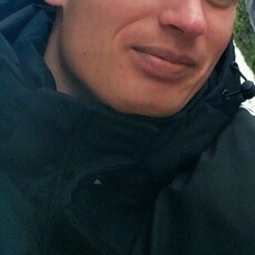 Андрей, 25, Томари