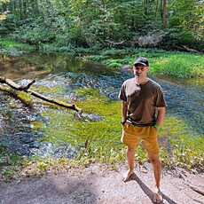 Валентин, 37, Циолковский