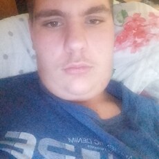 Паша, 19, Воткинск