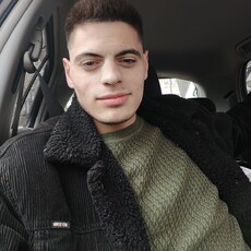 Мирослав, 24, Мариинск