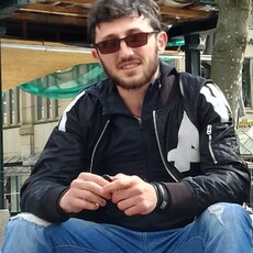 Виталий, 28, Дзержинск (ДНР)