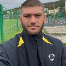 Илья, 32, Дальнегорск