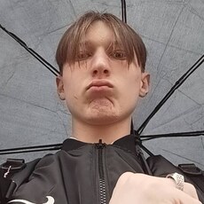 Лёня, 20, Североморск