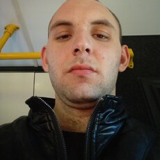 Толя, 26, Кириши