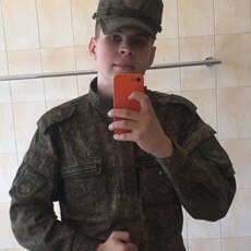 Кир, 23, Саров