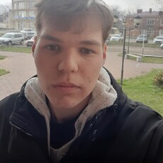 Сергей, 21, Кимовск