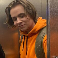 Валя, 24, Новомосковск