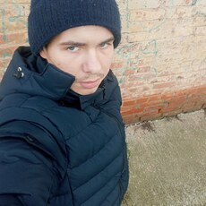 Мирон, 23, Биробиджан