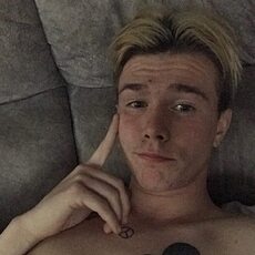 Макс, 24, Узловая