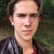 Александр, 26, Шелехов