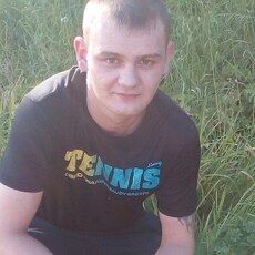 Максим, 32, Красный Кут