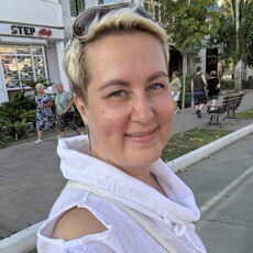 Карина, 47, Москва