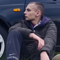Миша, 23, Орехов