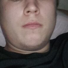Борис, 21, Печоры