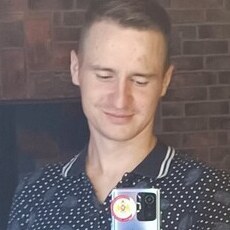Лев, 26, Новоуральск