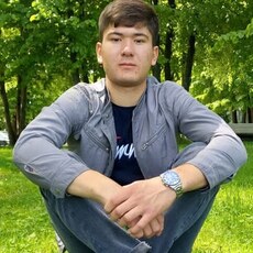 Витя, 27, Карачаевск