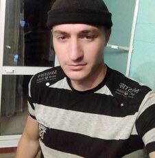 Федя, 24, Майский