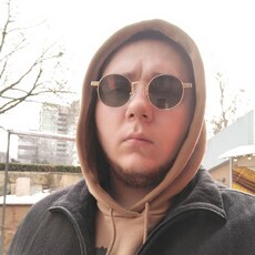 Эдуард, 25, Молодогвардейск