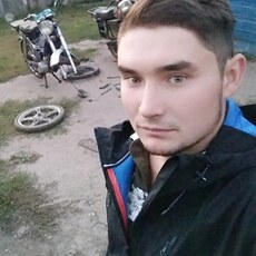 Лёня, 29, Красногорск