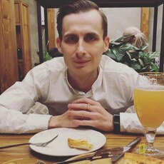 Лев, 33, Снежинск