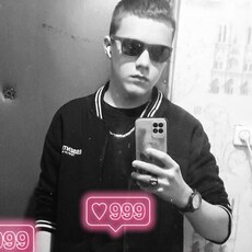 Толя, 19, Озёрск (Калининградская область)