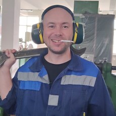 Александр, 41, Дно