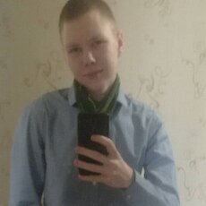 Кузьма, 22, Буинск
