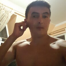 Аркадий, 32, Курахово