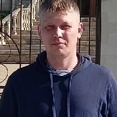 Валера, 37, Лесной