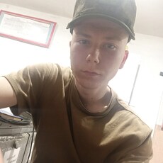 Максим, 22, Когалым