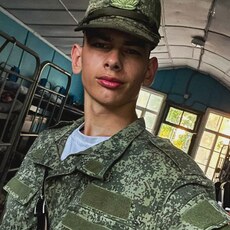 Витя, 19, Марьинка