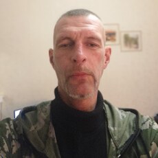 Георгий, 43, Усолье
