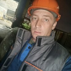 Антон, 30, Святогорск