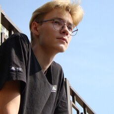 Артёмий, 21, Донецк (ДНР)