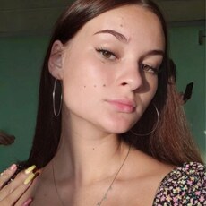 Эмилия, 22, Саратов