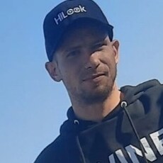 Костя, 33, Урень