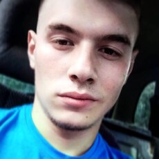 Ярослав, 27, Артём