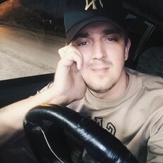 Максим, 27, Нурлат