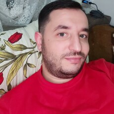 Александр, 37, Дегтярск