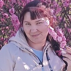 Лена, 40, Губаха