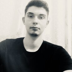 Арсений, 21, Облучье