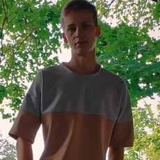 Роман, 20, Ульяновск